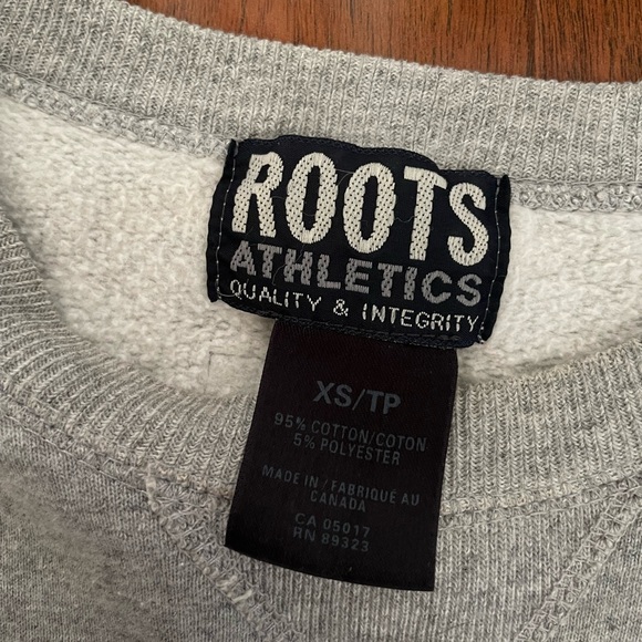 grey vintage roots athletics crewneck - Picture 3 of 3